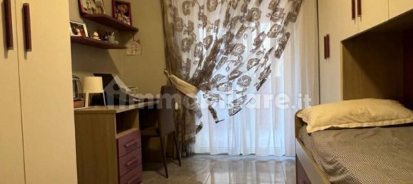 Apartamento de 3 dormitorios en Bari, Italy No. 13067 8