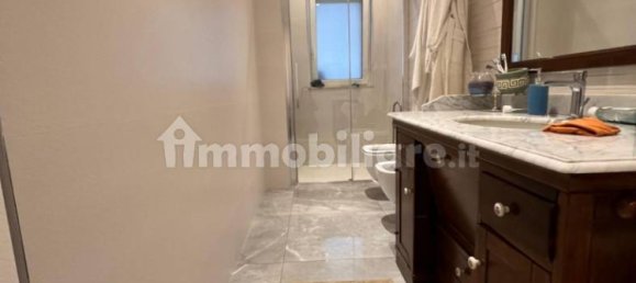 Apartamento de 3 dormitorios en Bari, Italy No. 13067 7