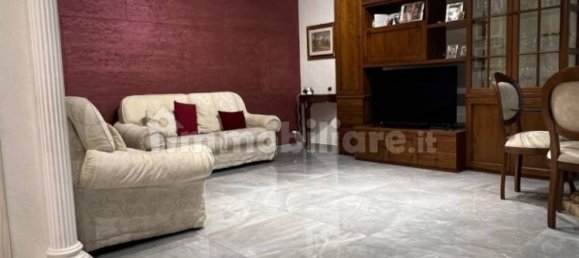 Apartamento de 3 dormitorios en Bari, Italy No. 13067 19