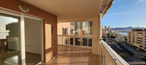 3 bedrooms Apartment in Benidorm, Spain No. 185681 3