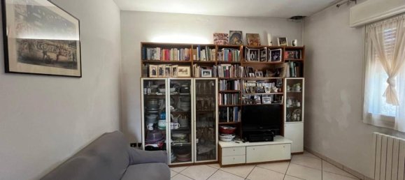 Villa de 8 habitaciónes en Carpi, Italy No. 135796 3