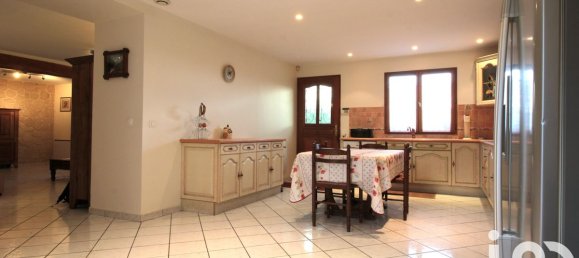 Casa de 4 dormitorios en Seine-et-Marne, France No. 325370 9