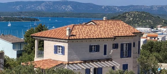 2 Schlafzimmer Villa in Murter, Croatia, Nr. 161 2
