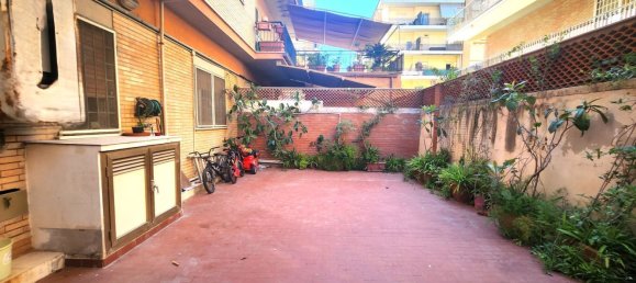 3 rooms Apartment in Rome, Italy No. 299347 11