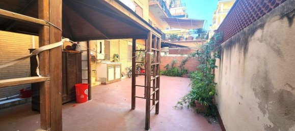 3 rooms Apartment in Rome, Italy No. 299347 7