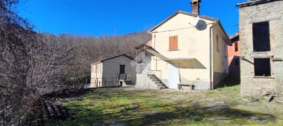 4 rooms House in San Sebastiano Curone, Italy No. 160774 17