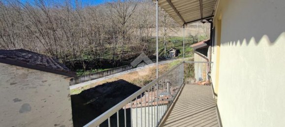 4 rooms House in San Sebastiano Curone, Italy No. 160774 6