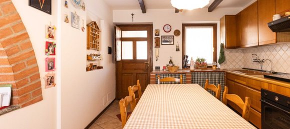 2 Schlafzimmer Haus in Carugo, Italy, Nr. 359710 4