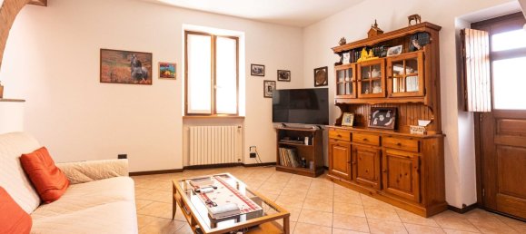 2 Schlafzimmer Haus in Carugo, Italy, Nr. 359710 10