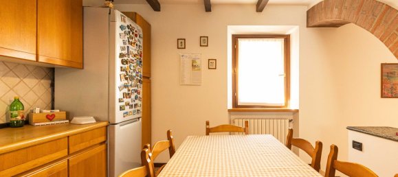 2 Schlafzimmer Haus in Carugo, Italy, Nr. 359710 3
