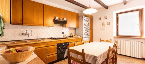 2 Schlafzimmer Haus in Carugo, Italy, Nr. 359710 6