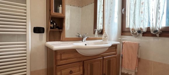 4 bedrooms House in Galzignano Terme, Italy No. 337796 3