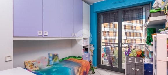 2 Schlafzimmer Wohnung in Turin, Italy, Nr. 329632 16