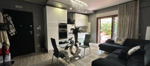 3-salle Appartement à Rome, Italy No. 35296 8