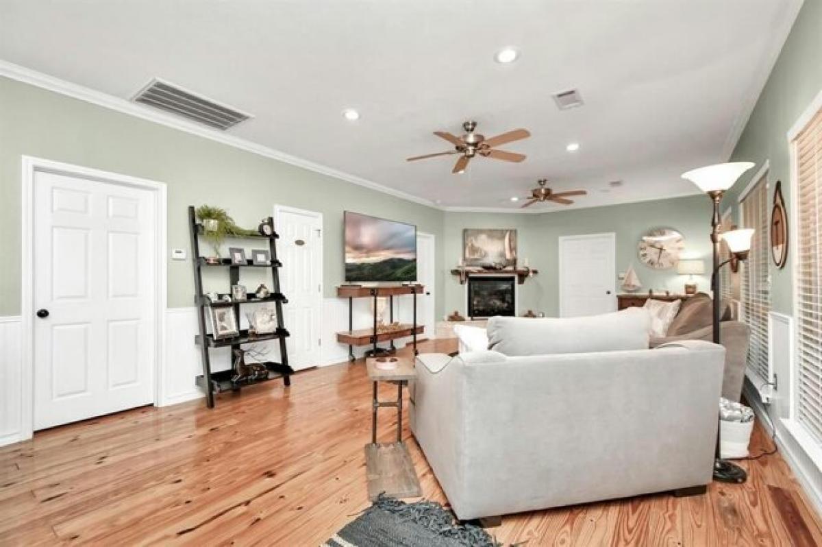 Casa de 3 dormitorios en Livingston, USA No. 202710