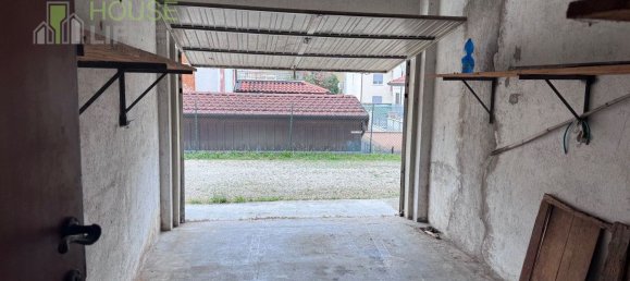 3 Schlafzimmer Wohnung in Schio, Italy, Nr. 337086 8