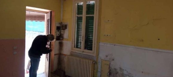 Apartamento de 6 dormitorios en Sangiano, Italy No. 283511 9