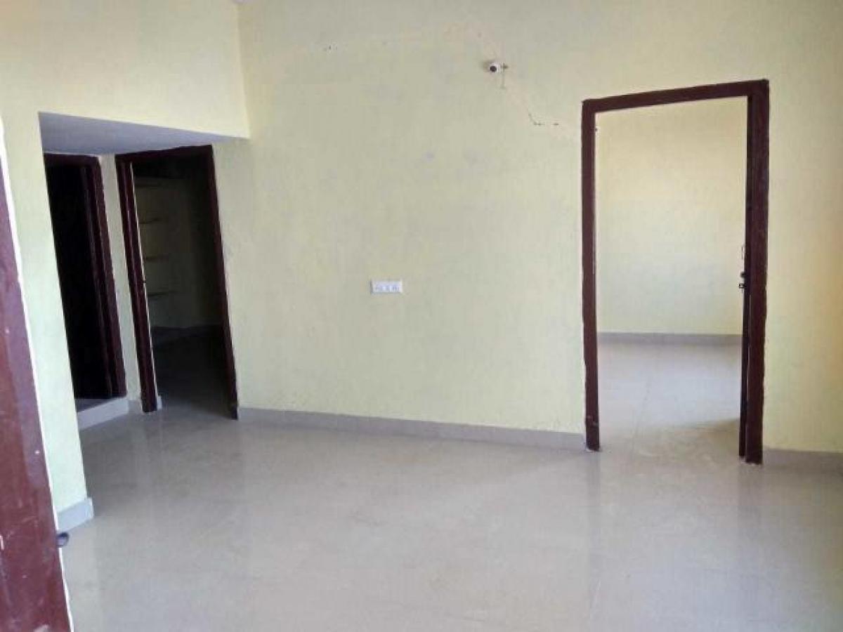 2 bedrooms House in Hyderabad, India No. 11040