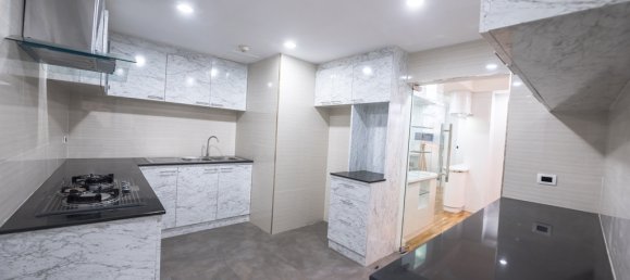 3 bedrooms Condo in Bangkok, Thailand No. 6269 13