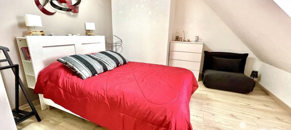 5 bedrooms House in Yonne, France No. 327290 17