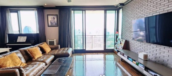 2 bedrooms Condo in Bangkok, Thailand No. 17470 2