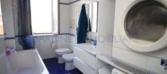 5-salle Appartement à Carrara, Italy No. 91111 23