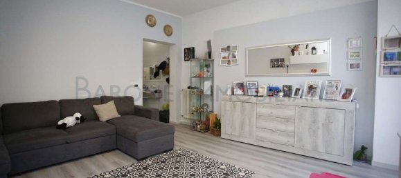 5-salle Appartement à Carrara, Italy No. 91111 8
