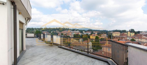 Ático de 3 dormitorios en Merate, Italy No. 166018 36