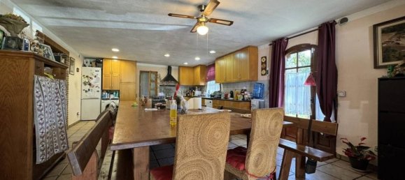 5 bedrooms House in Montgat, Spain No. 191168 16