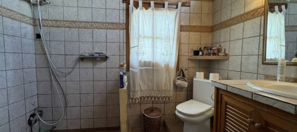 5 bedrooms House in Montgat, Spain No. 191168 22