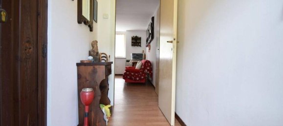 3غرفة شقة في Challand Saint Anselme, Italy رقم 29611 2