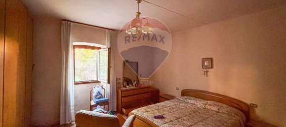 3 rooms Apartment in Saltrio, Italy No. 26380 16