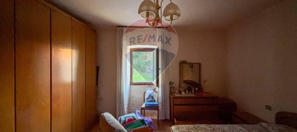 3 rooms Apartment in Saltrio, Italy No. 26380 17