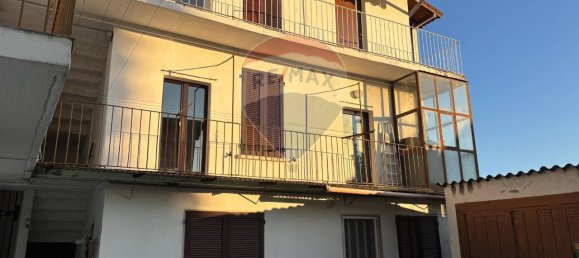 3 rooms Apartment in Saltrio, Italy No. 26380 7