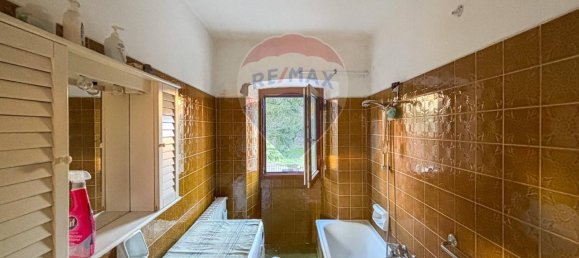 3 rooms Apartment in Saltrio, Italy No. 26380 18