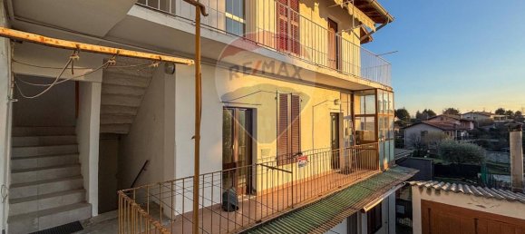 3 rooms Apartment in Saltrio, Italy No. 26380 8