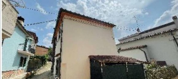 Apartamento de 3 habitaciónes en Vernio, Italy No. 44529 4