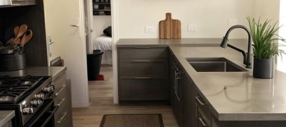 2 rooms Apartment in Montreuil, France No. 191224 3