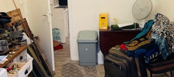 2 rooms Apartment in Montreuil, France No. 191224 4