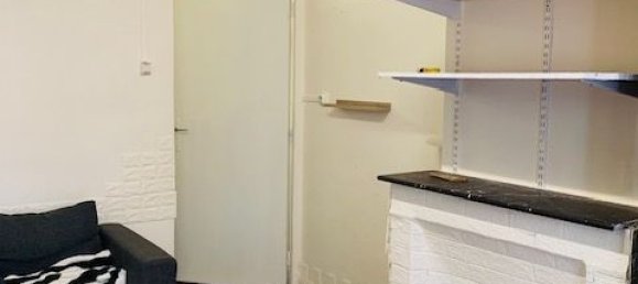 2 rooms Apartment in Montreuil, France No. 191224 6