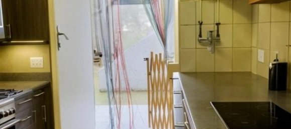 2 rooms Apartment in Montreuil, France No. 191224 7