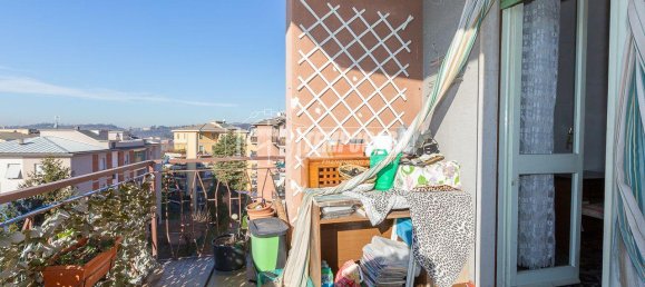 3 rooms Apartment in Brescia, Italy No. 231869 4