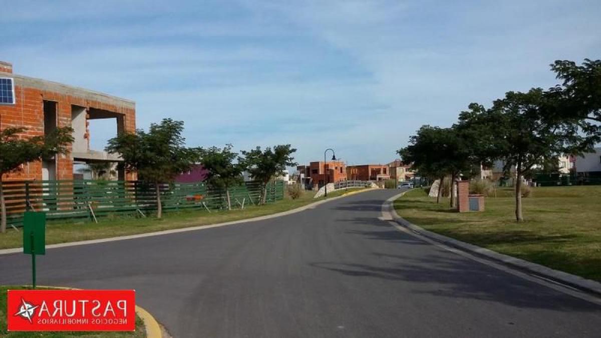 Terreno en Tigre, Argentina No. 41292