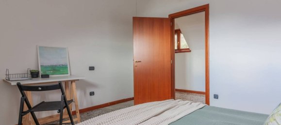 2 Schlafzimmer Villa in Oggiono, Italy, Nr. 303506 22