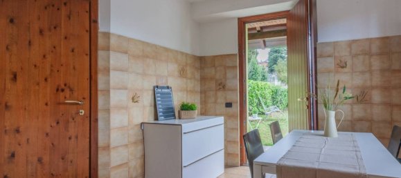 2 Schlafzimmer Villa in Oggiono, Italy, Nr. 303506 8