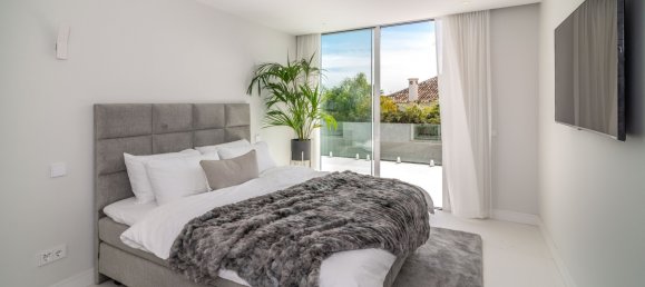 8 Schlafzimmer Villa in Nueva Andalucia, Spain, Nr. 4659 21