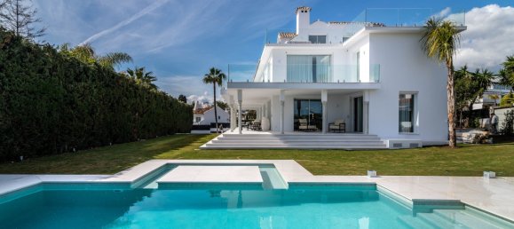 8 Schlafzimmer Villa in Nueva Andalucia, Spain, Nr. 4659 2