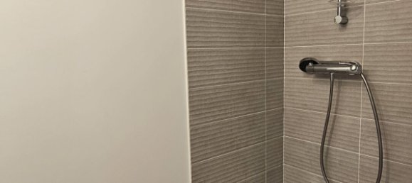 Квартира с 3 спальнями в Коломб, Франция № 324400 9