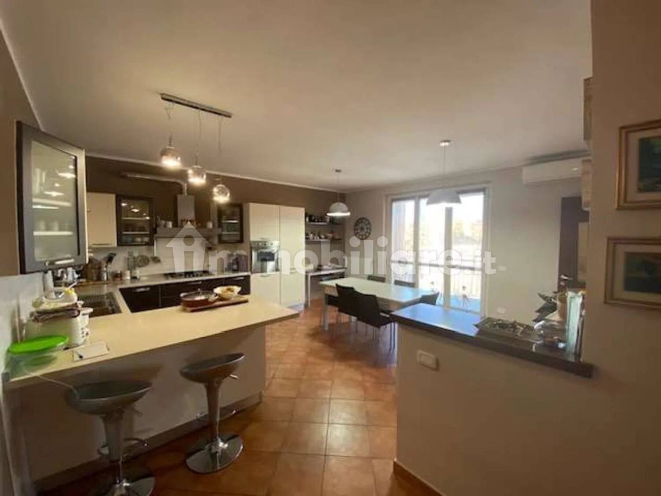 4 Schlafzimmer Wohnung in Tortona, Italy, Nr. 355992