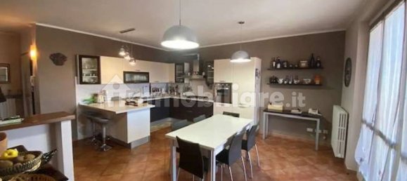 4 Schlafzimmer Wohnung in Tortona, Italy, Nr. 355992 3